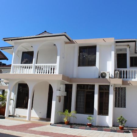 Mikocheni Condo Hotel & Apartments ดาร์เอสซาลาม ภายนอก รูปภาพ