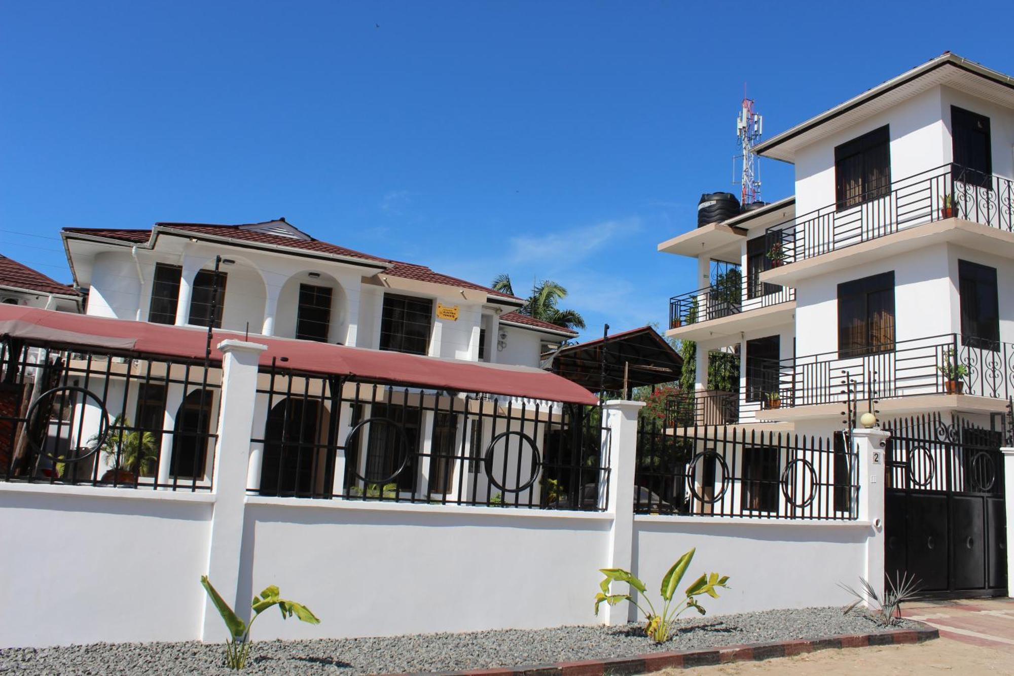 Mikocheni Condo Hotel & Apartments ดาร์เอสซาลาม ภายนอก รูปภาพ